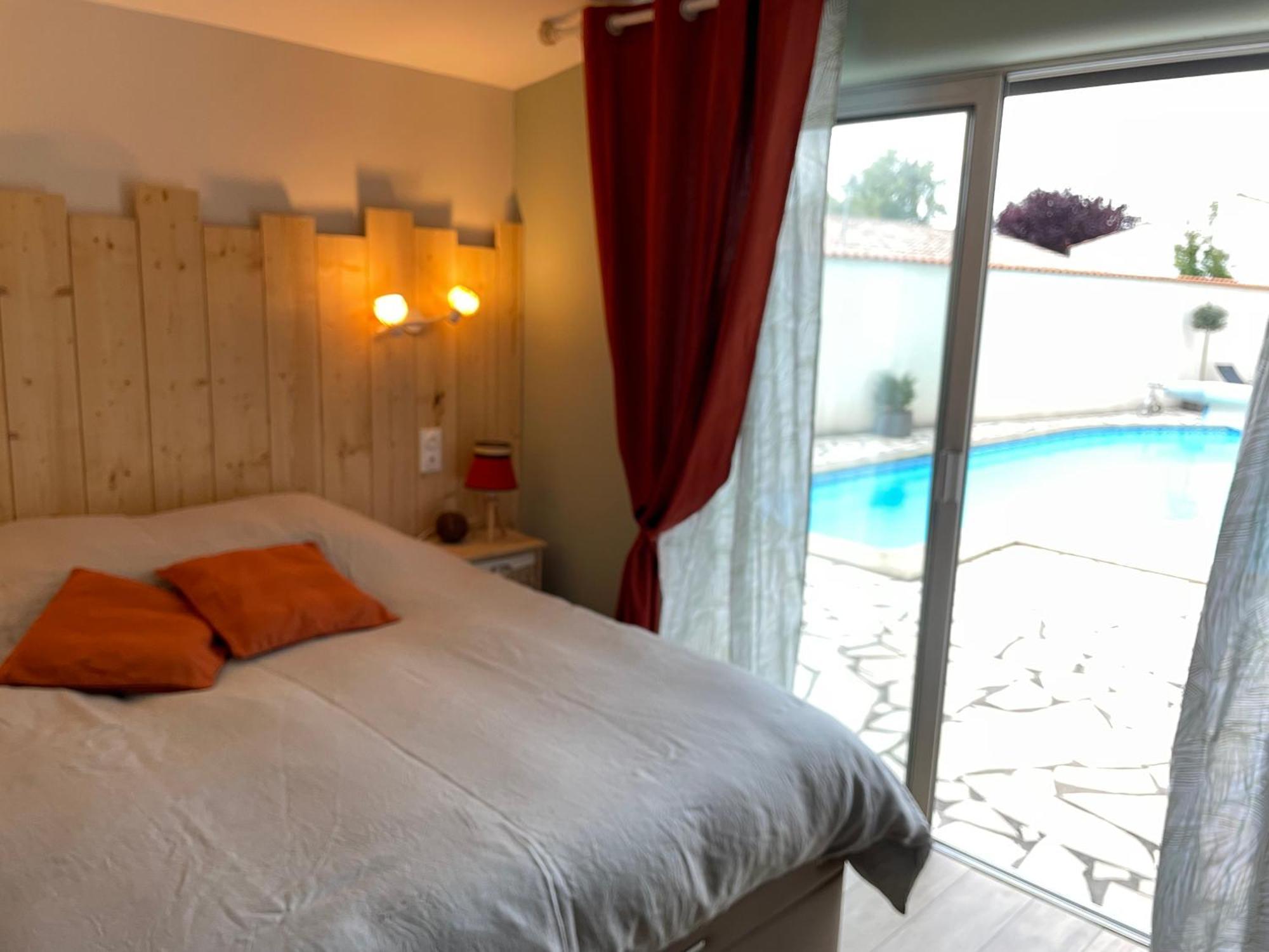 Les Pertuis Rochelais Bed & Breakfast Perigny  Exterior photo