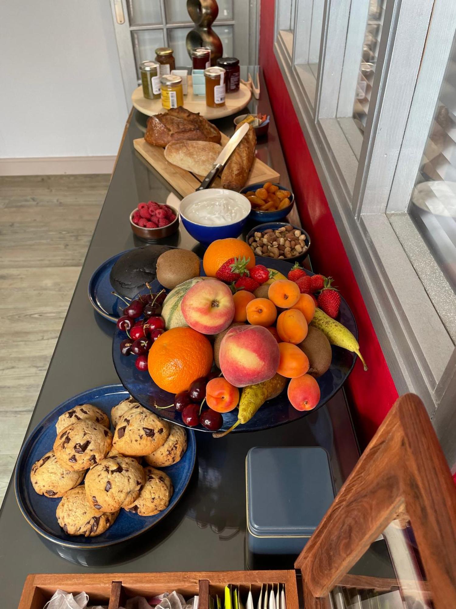 Les Pertuis Rochelais Bed & Breakfast Perigny  Exterior photo